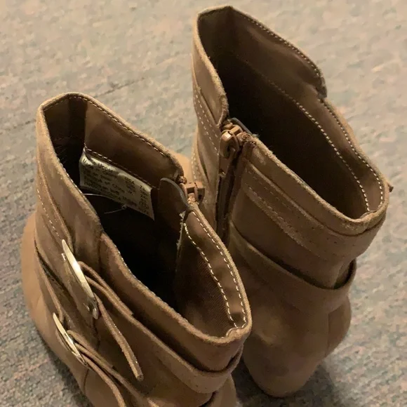 Heeled boots - 50% off - Picture 6 of 9